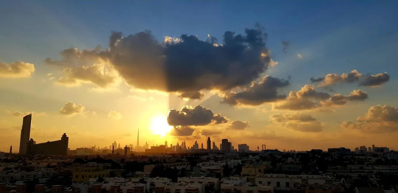 Premier Inn Dubai International Airport 3*,